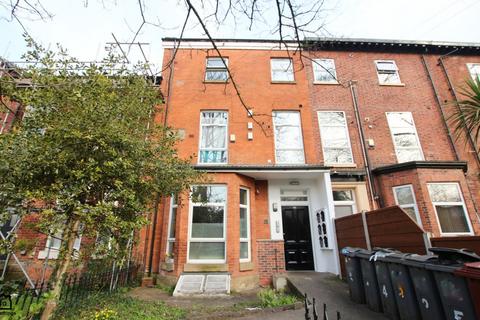 2 bedroom flat to rent, Withington Road, Whalley Range M16