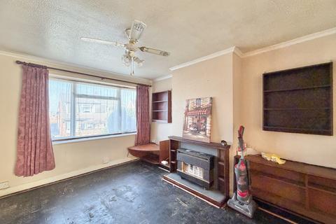 3 bedroom semi-detached house for sale, Severn Drive, Garforth