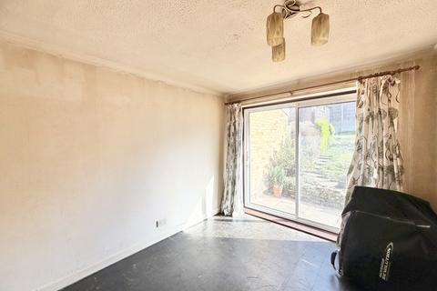 3 bedroom semi-detached house for sale, Severn Drive, Garforth