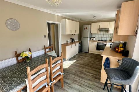 3 bedroom detached house for sale, Copsewood Drive, Hampton Dene, Hereford