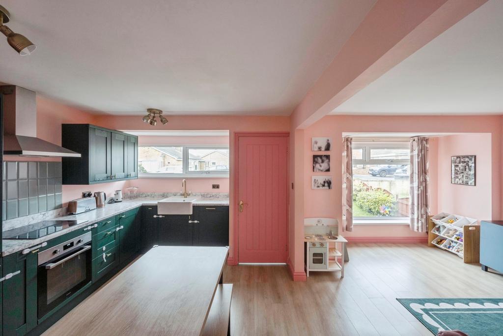 Kitchen/Lounge