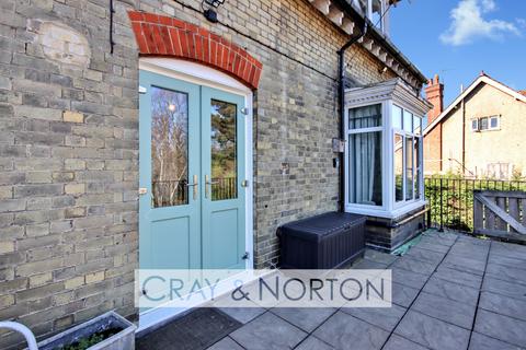 4 bedroom detached house for sale, Addiscombe Road, Croydon, CR0