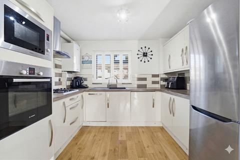 2 bedroom terraced house for sale, Tanglewood Close, Uxbridge, UB10