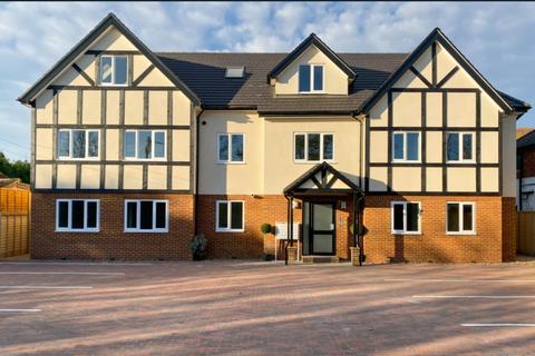 2 bedroom flat to rent, Kingswood Lane, Warlingham, CR6