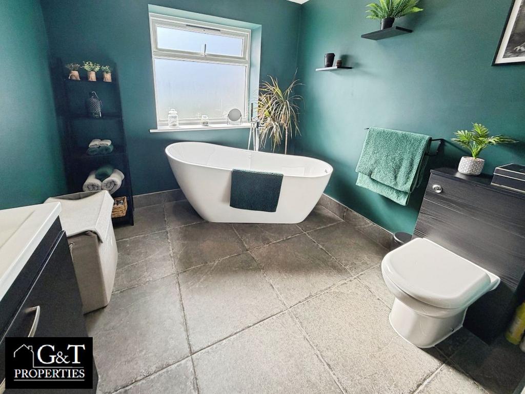 Family bathroom