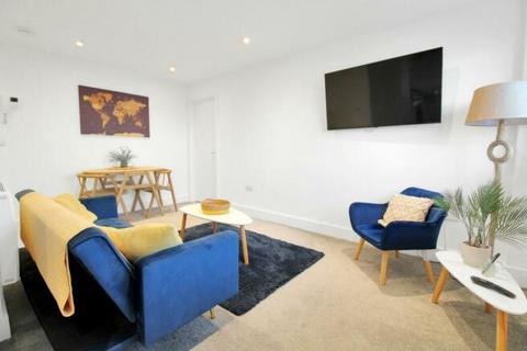 undefined, Queens Terrace, Southampton, SO14