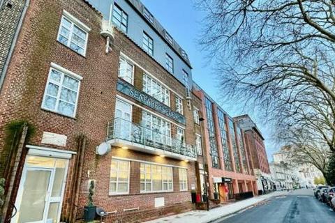 undefined, Queens Terrace, Southampton, SO14