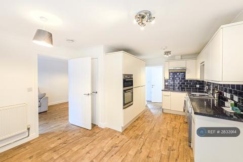3 bedroom terraced house to rent, Playhouse Yard, Downham Market, PE38