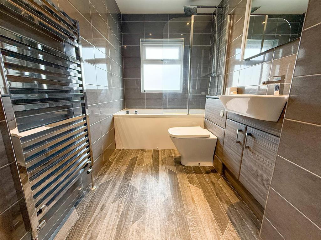 Family bathroom