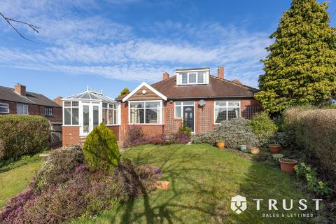 2 bedroom detached bungalow for sale, Highfield Drive, Birstall, WF17