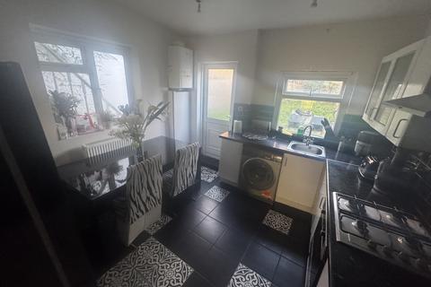 undefined, London SE25