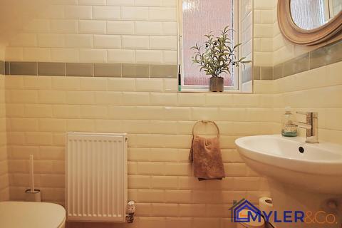 undefined, Latimer Close, Widnes, WA8
