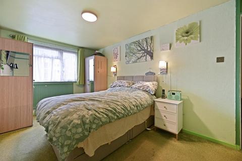 4 bedroom house for sale, Farrier Road