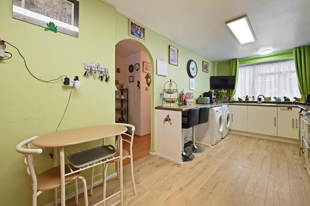 Farrier Road - Kitchen A1 (1).jpg