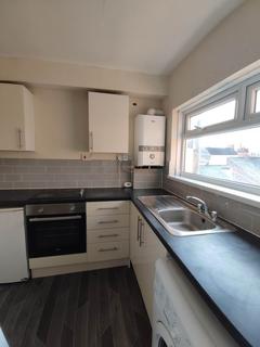 2 bedroom flat to rent, Shaftesbury Street, Stockton