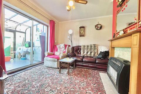 3 bedroom semi-detached house for sale, North Lane, Tyldesley, Manchester
