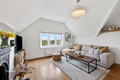 1 bedroom flat for sale, Upper Brighton Road, SURBITON