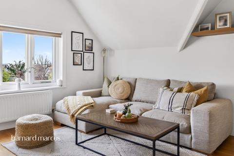 1 bedroom flat for sale, Upper Brighton Road, SURBITON