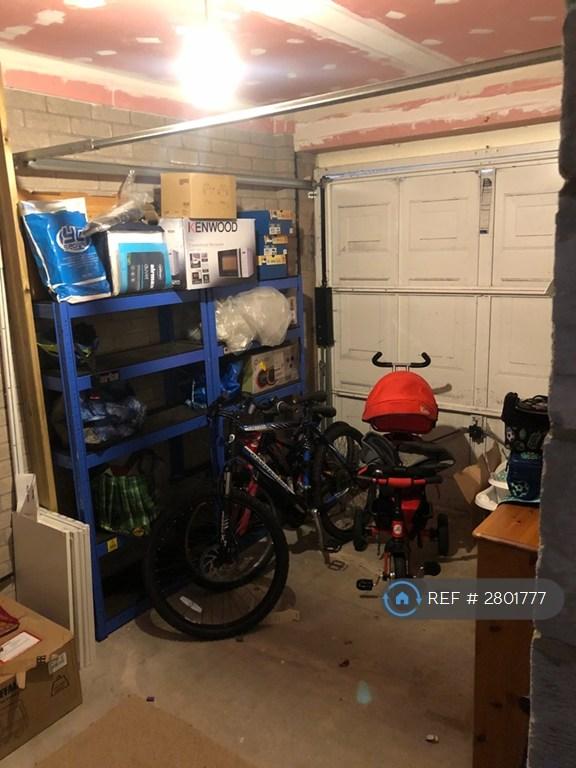 Garage/Storage