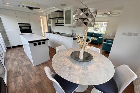 2 bedroom park home for sale, Mossways Park, Wilmslow