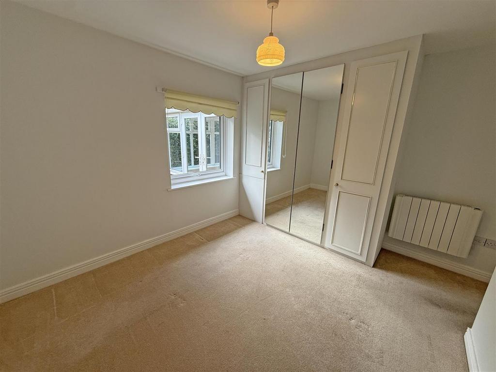 Bedroom 2.jpg