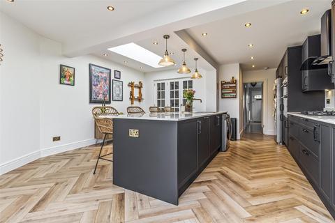 3 bedroom end of terrace house for sale, Normandy Road, Worthing