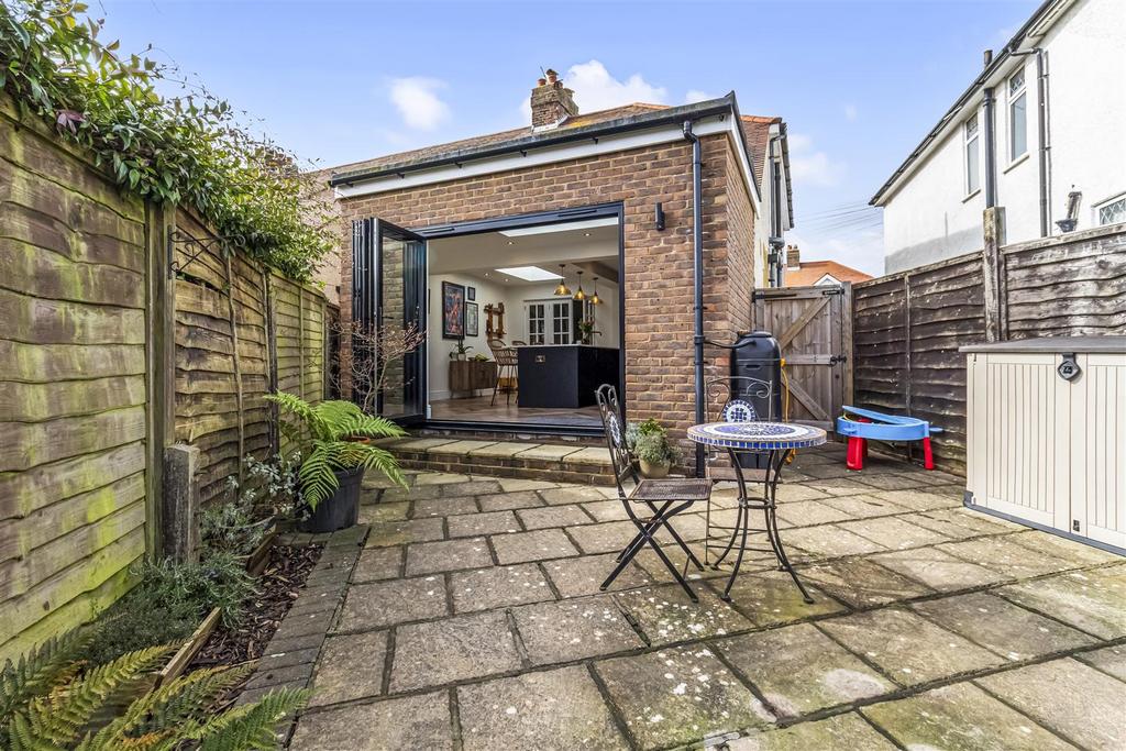 8 Normandy Road-013.JPG