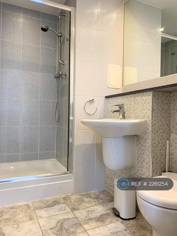 Bedroom 1 Ensuite