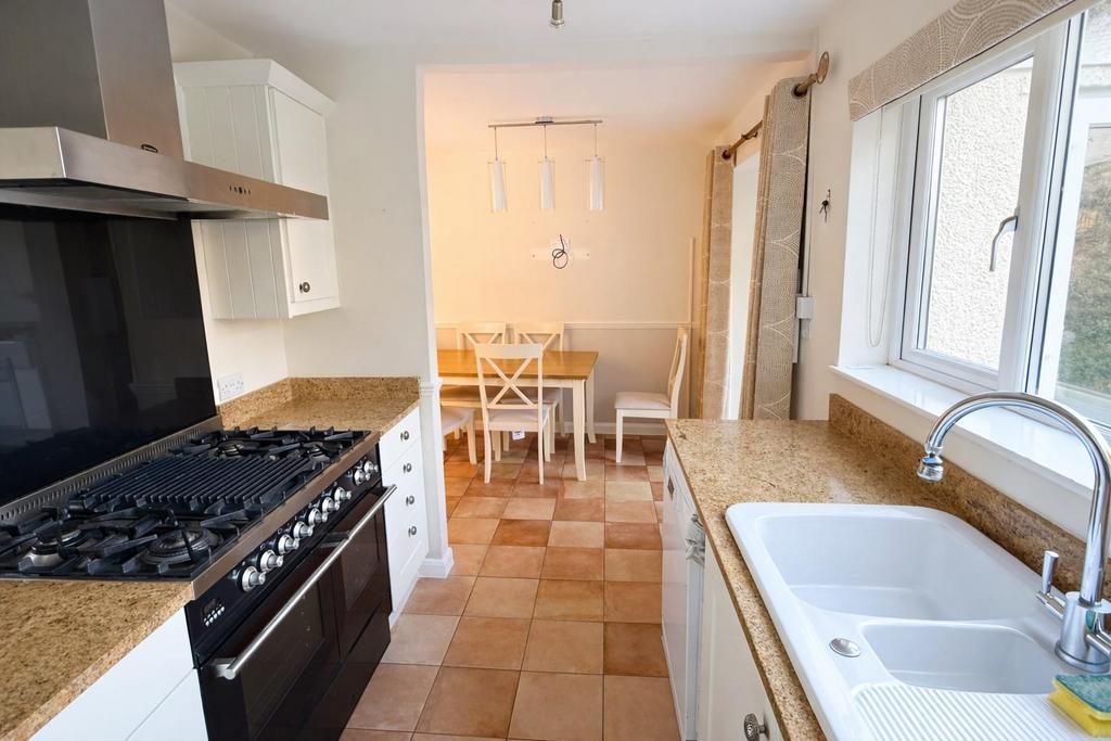 0320kitchen.jpg