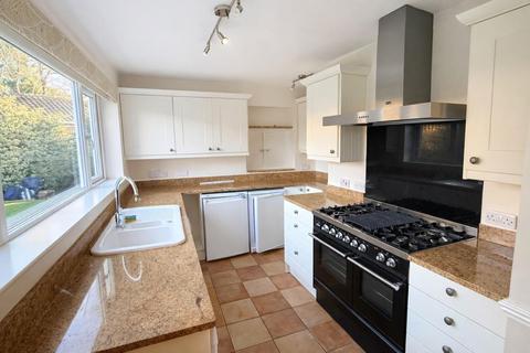 4 bedroom detached house for sale, Vicarage Lane, Northampton
