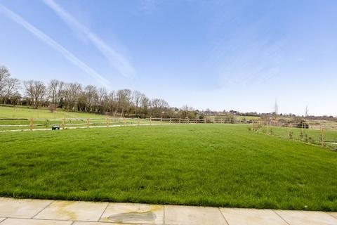 4 bedroom house for sale, Gibson House, Courtlands Park, Banstead, SM7