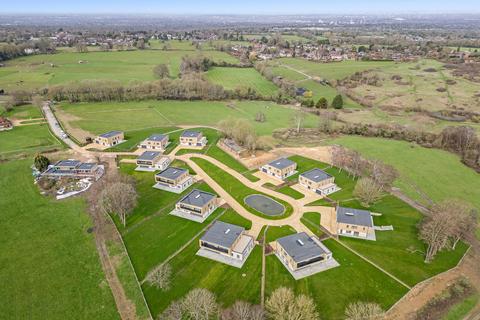 4 bedroom house for sale, Gibson House, Courtlands Park, Banstead, SM7