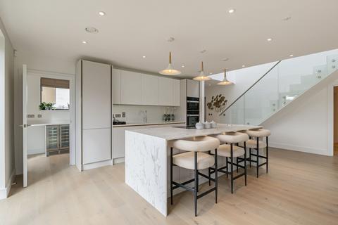 4 bedroom house for sale, Courtlands Park, Park Road, Banstead, SM7