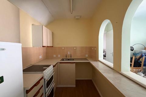 1 bedroom flat for sale, 22 Prospect Place, Epsom, Surrey, KT17 1JA