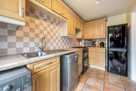 3 bedroom terraced house for sale, Hibiscus Crescent, Andover