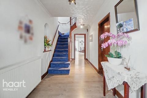 4 bedroom detached house for sale, Wembley