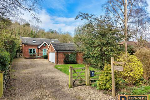 undefined, Rhododendron Avenue, Meopham DA13