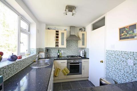 undefined, Manor Road, Twickenham TW2