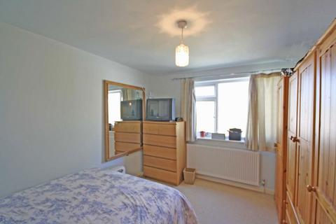 undefined, Manor Road, Twickenham TW2