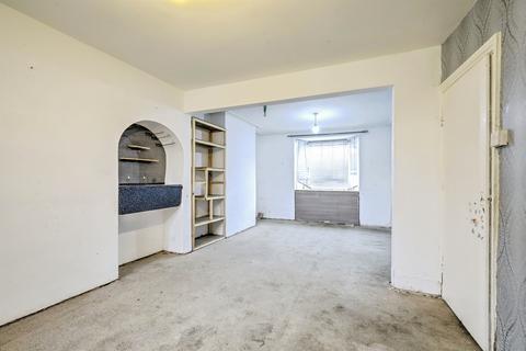 3 bedroom terraced house for sale, Boughton Green Road, Northampton