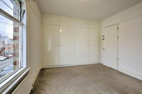3 bedroom terraced house for sale, Boughton Green Road, Northampton