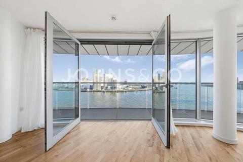 2 bedroom apartment to rent, New Providence Wharf, 1 Fairmont Avenue, London, E14