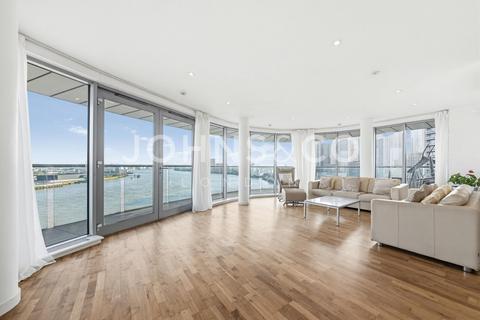2 bedroom apartment to rent, New Providence Wharf, 1 Fairmont Avenue, London, E14