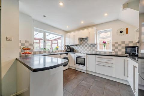 undefined, Blackwater,  Hampshire,  GU17