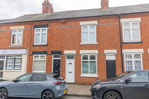 2 bedroom terraced house for sale, St. Saviours Road, Leicester, LE5