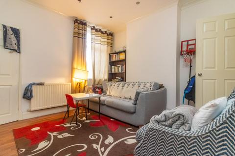 2 bedroom terraced house for sale, St. Saviours Road, Leicester, LE5
