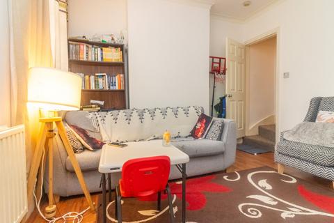 2 bedroom terraced house for sale, St. Saviours Road, Leicester, LE5
