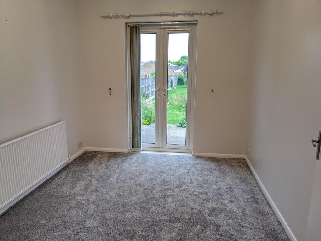 62 Derby- dining room.jpeg