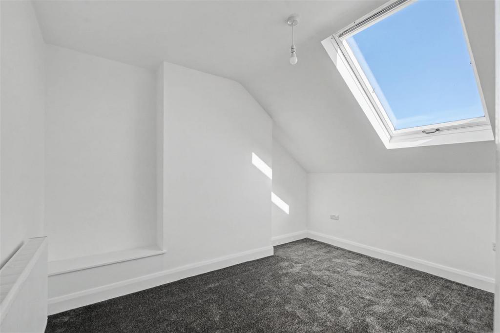 Bedroom 4.jpeg