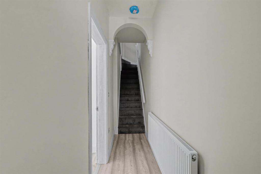Hallway.jpeg